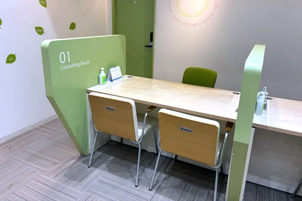 保険相談、保険見直し、保険比較を店舗で