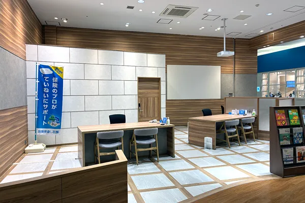 イオンモールかほく店